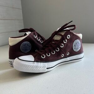 Converse Women's Chuck Taylor All Star Madison 'Brown Creamyellow Size 6